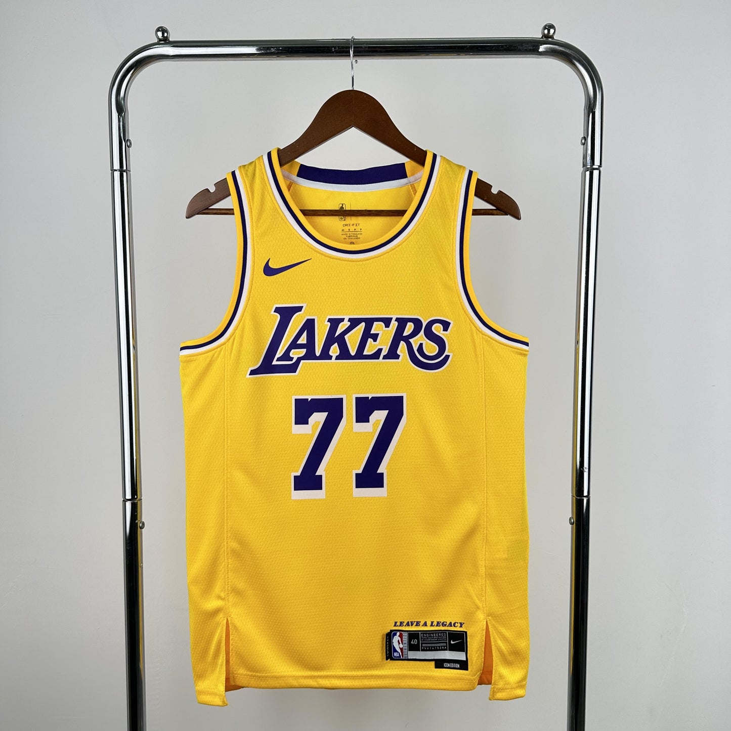 Camisa Basquete Los Angeles Lakers Icon Edition Luka Dončić