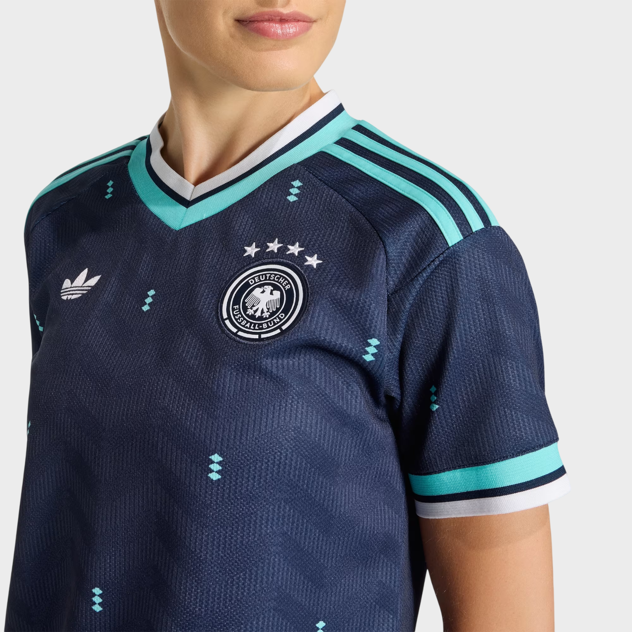 Camisa Alemanha Feminina II 26/27 - - Azul