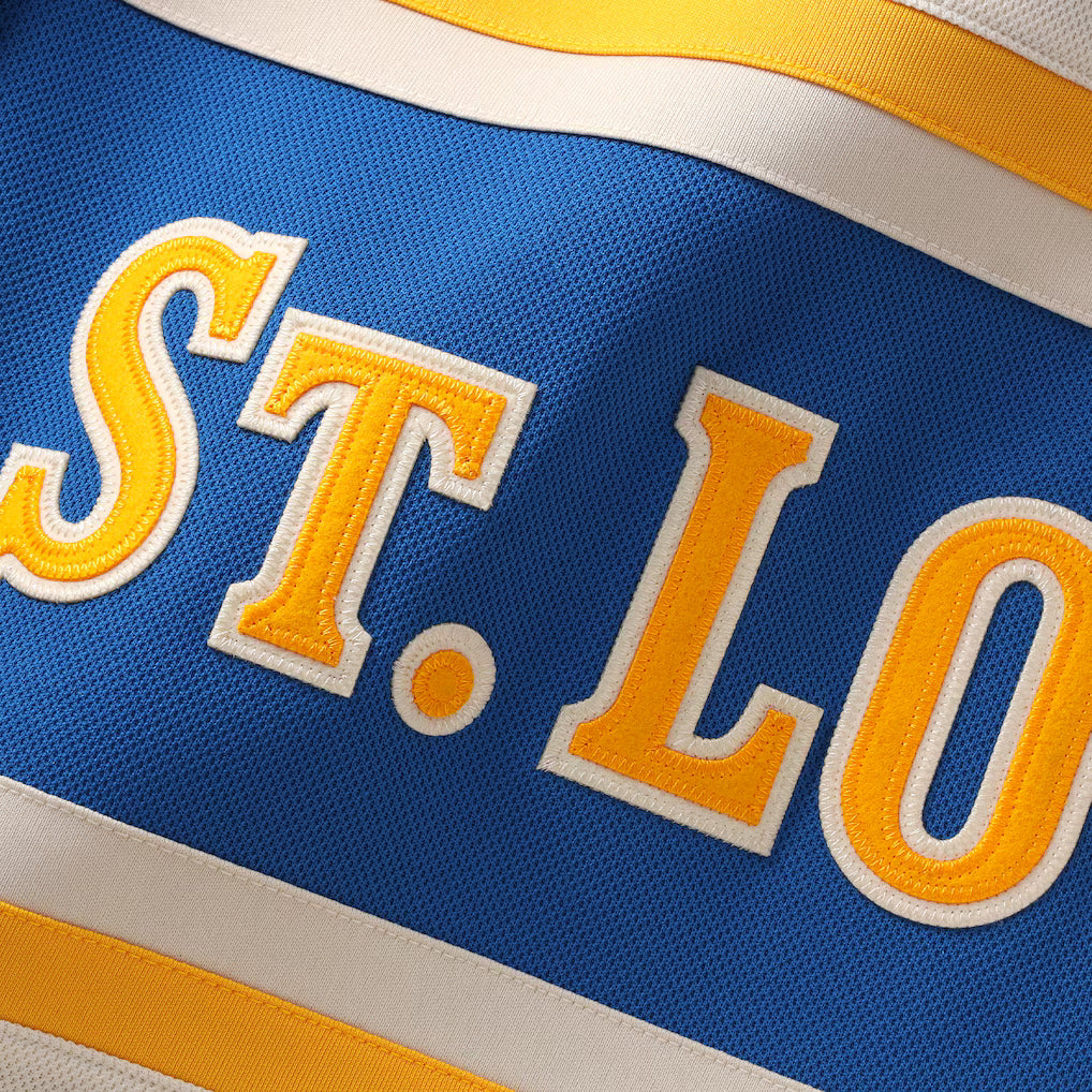 Jersey St. Louis Blues Creme 2025 Winter Classic